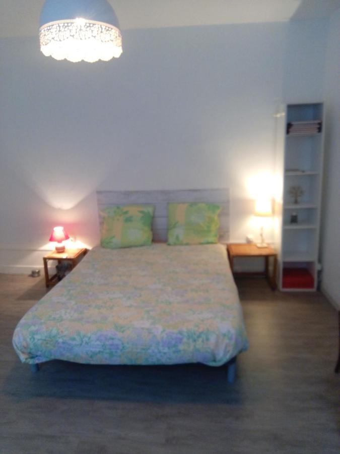Vieux-Cognac, Chambre Avec Sa Salle De Bain Privative Exteriör bild
